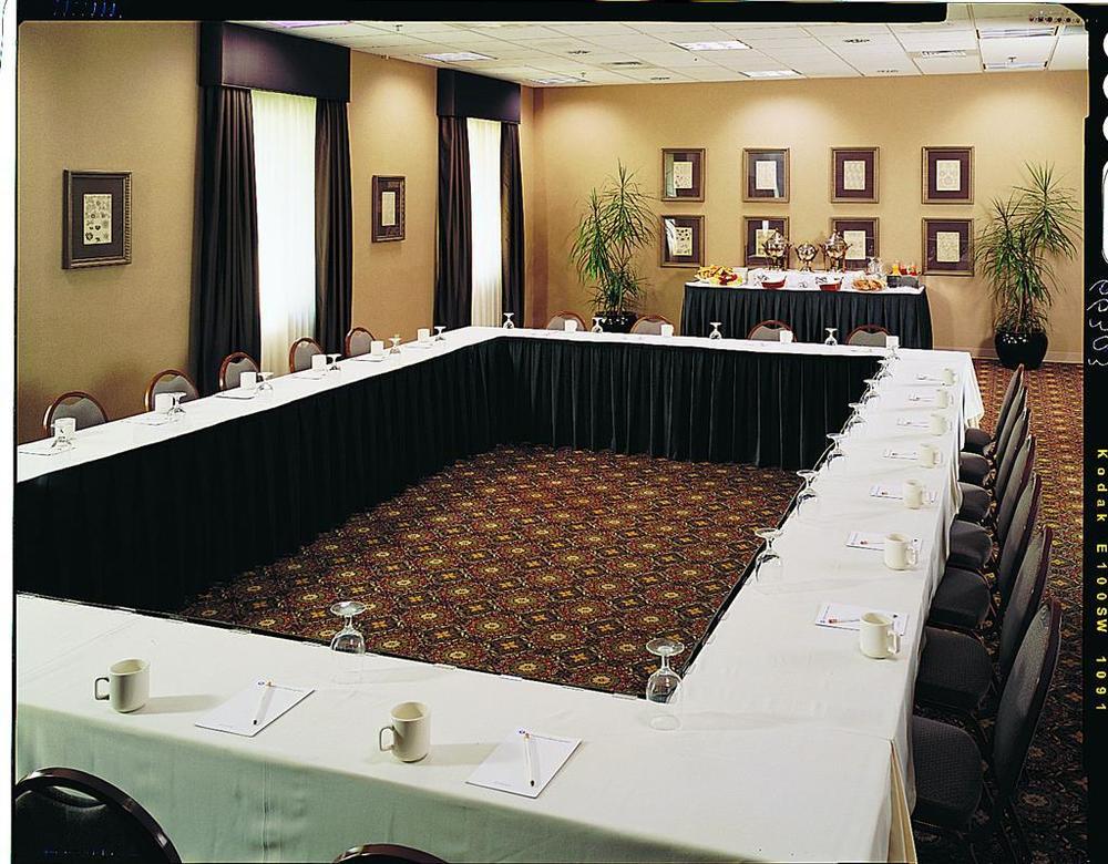 Quality Inn Lexington -Horse Park Ανέσεις φωτογραφία