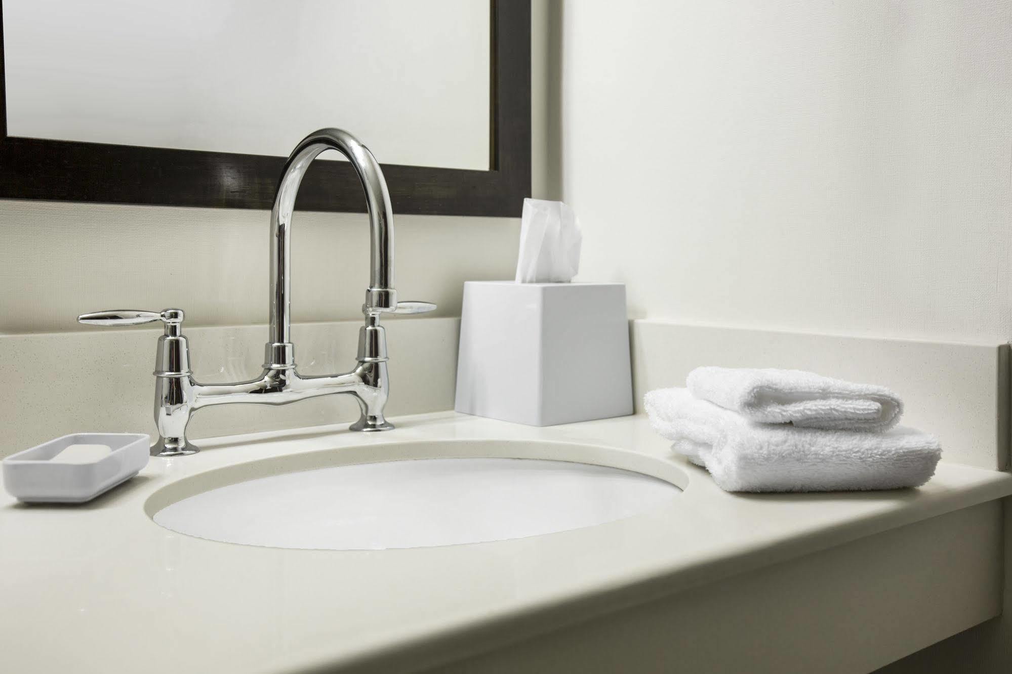 Quality Inn Lexington -Horse Park Εξωτερικό φωτογραφία
